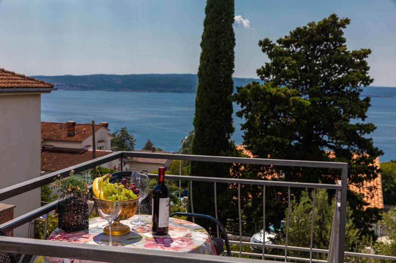 Gloria Luxury Suite Apartment Crikvenica Exterior photo
